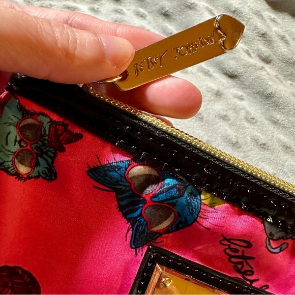 Betsey Johnson Neon Pink Kitten & Yarn Bag - Picture 4 of 9